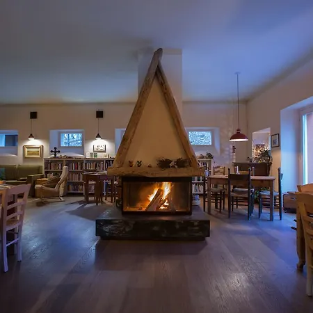 La Collina Delle Mignole Farm stay *